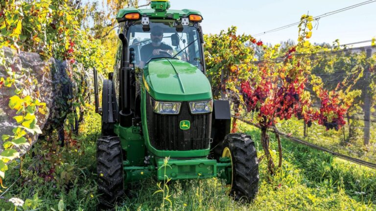 Фермери скептично ставляться до самостійного ремонту тракторів John Deere 104