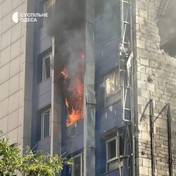 Одеса: російський удар влучив у багатоповерхівку 3 В Одесі російським ударом уражено багатоповерхівку