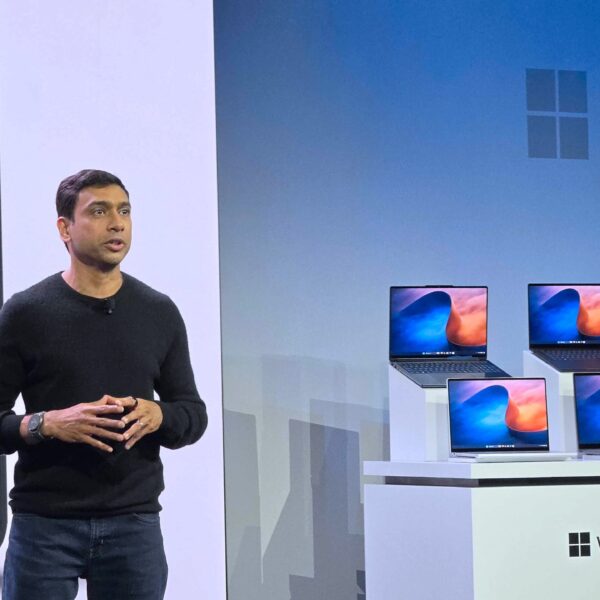 Microsoft приховує шпалери Windows 11, користувачі створюють власні версії