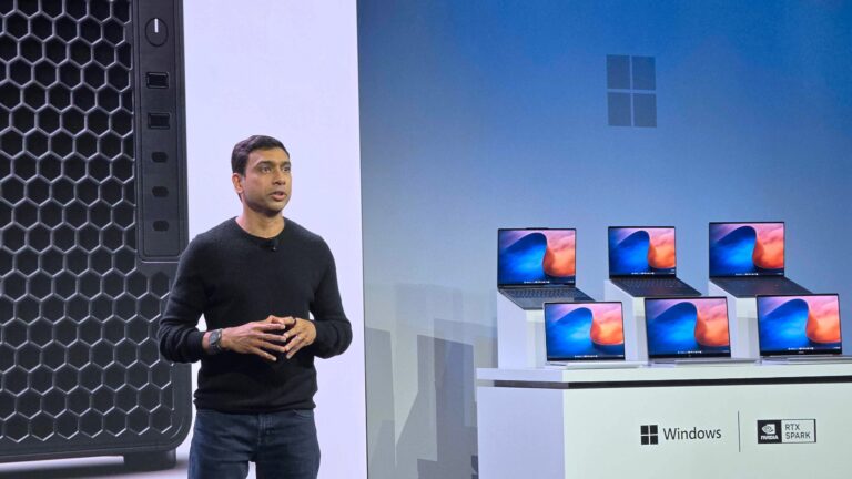 Microsoft приховує шпалери Windows 11, користувачі створюють власні версії 46 Microsoft приховує шпалери Windows 11, користувачі створюють власні версії 46