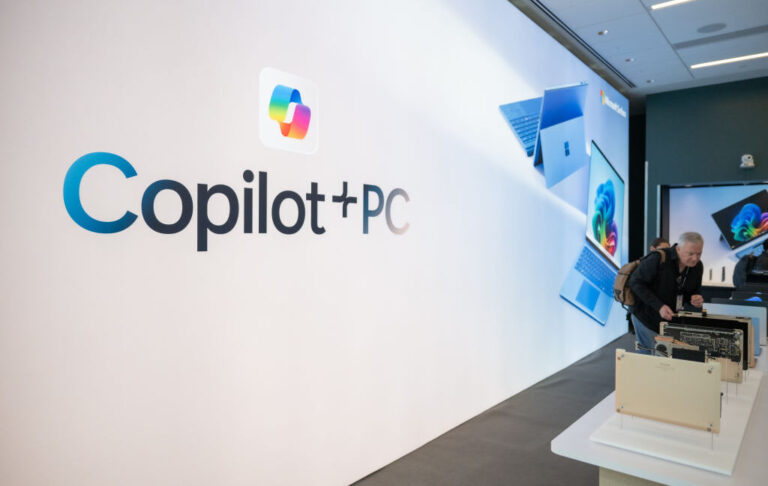 Microsoft скасовує вимогу "Copilot+ PC" 8