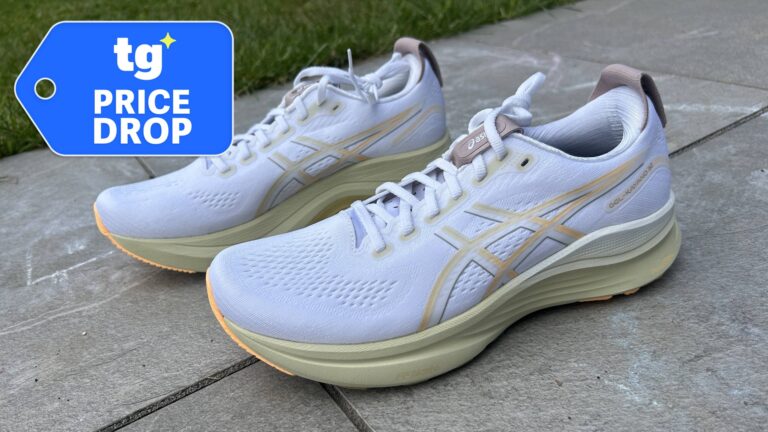 Знижки до 56% на кросівки Asics: Novablast 5, Gel-Kayano та інші моделі 67