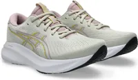 Знижки до 56% на кросівки Asics: Novablast 5, Gel-Kayano та інші моделі 7