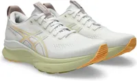Знижки до 56% на кросівки Asics: Novablast 5, Gel-Kayano та інші моделі 15