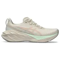 Знижки до 56% на кросівки Asics: Novablast 5, Gel-Kayano та інші моделі 8