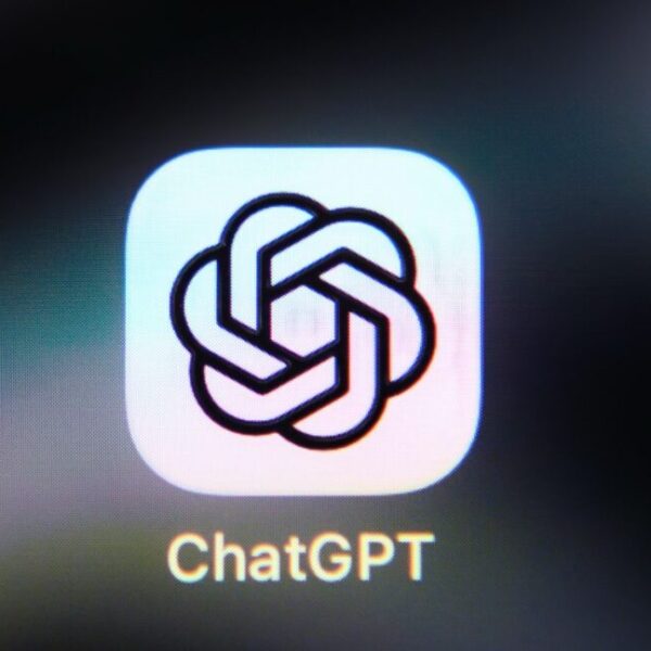 OpenAI початиме позначати вивід ChatGPT у Євросоюзі